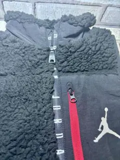 JORDAN ボアベスト ブラック キッズのサムネイル
