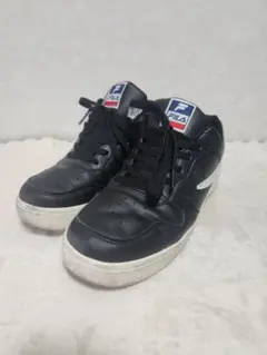 FILA スニーカー ブラック ホワイト ローカットのサムネイル