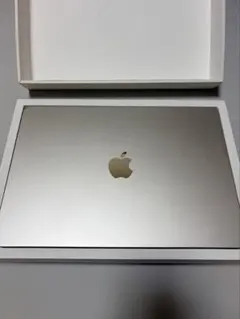 MacBook Air M2 スターライト 15インチ 16GB / 1TB