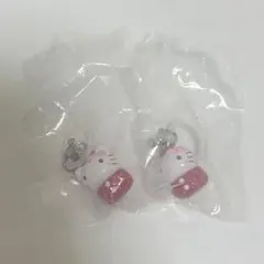サンリオ　いちごめじるしアクセサリー　ハローキティ　２個セット