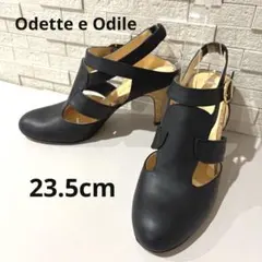 Odette e Odile オデットエオディール ストラップパンプスのサムネイル