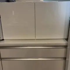 美品‼️鏡面仕上げ キッチンカウンター 食器棚のサムネイル
