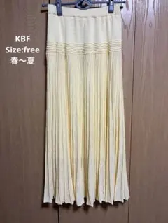 KBF シアープリーツロングスカート バターイエロー フリーサイズのサムネイル