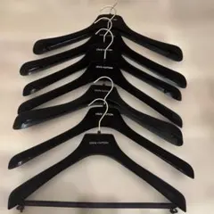 BALENCIAGA ブラック衣類ハンガー 7本セット - メルカリ