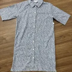 agnes b. ENFANT 半袖シャツ 花柄 12ansのサムネイル