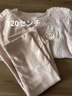 UNIQLO ユニクロ　イーブイ　パジャマ　フリース　上下　120センチ