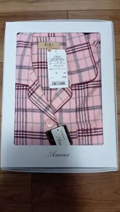 【新品　未使用】DAKS LONDON　パジャマのサムネイル