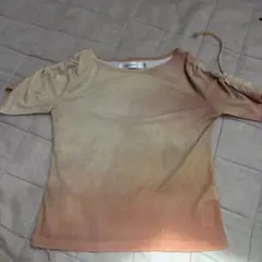 OMBRE SHEER SHRRING トップス　MOUSSY マウジーのサムネイル