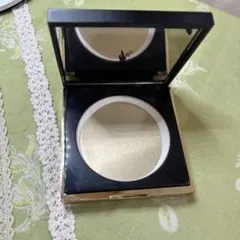 c*a様 イヴ・サンローラン　アンクルドポーアワーズセッティングパウダー