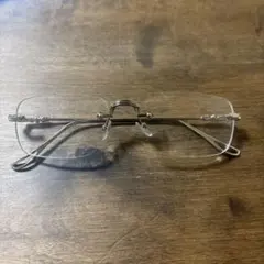リムレスメガネ