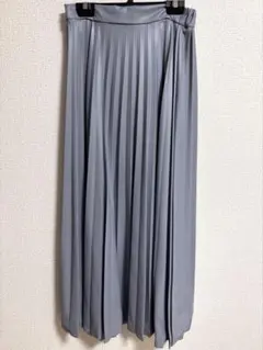28.INGNI ブルーグレー プリーツロングスカート