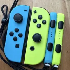Switch ジョイコン ネオンブルー×ネオンイエロー ③ カラーストラップ付属