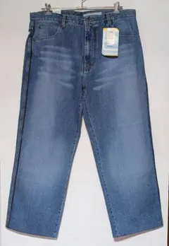 AZZURE アズールデニムパンツ W38 新品未使用ですが経年劣化有り