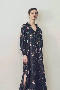 EBONY エボニー ワンピース フォイルフラワー