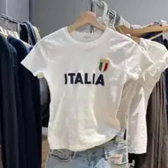 【新品】Brandy Melville ITALIAロゴTシャツのサムネイル