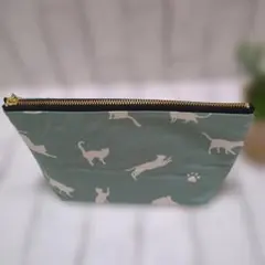 猫柄ポーチ