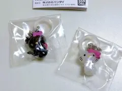 ハローキティ めじるしアクセサリー 小悪魔　チャーミー　２点　セット　ガチャ