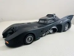 バットモービル 円筒ケース入り 限定版 1/18 ホットウィール 希少