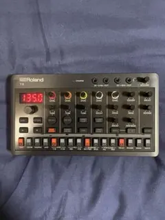 Roland AIRA Compact J-6 純正ケース付き - メルカリ