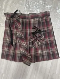 チェック柄プリーツミニスカート (赤、黒、ベージュ)Lリボンとネクタイ付き