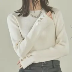 新品　リブ袖ボタンプルオーバー　ホワイト