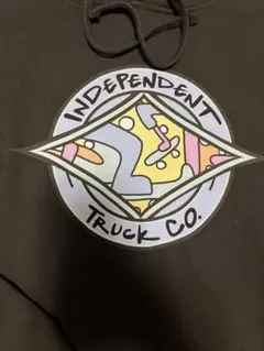 INDEPENDENT TRUCK CO. パーカー ブラック　XLサイズ美品