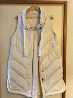 ホワイト ダウンベスト Lサイズ フード付き