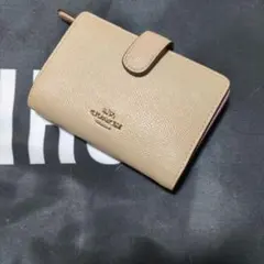 COACH 二つ折り財布 ベージュのサムネイル