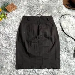 【リナシメント】　ストレートタイトスカート　M　フェミニン　高級　イタリア製のサムネイル