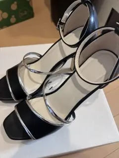 リップサービス パンプスのサムネイル