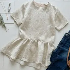 H&M キッズ ペプラムトップス 半袖 ベージュ 光沢 女の子　ラメのサムネイル
