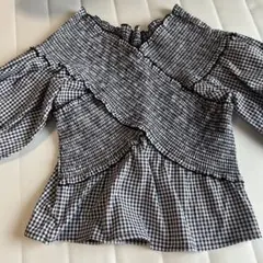 ギンガムチェック フリル付き五分袖ブラウス