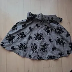 INGNI チェック柄 花柄 フレア スカート 黒 ベルト付き