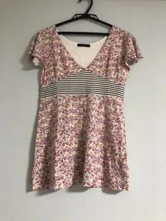 リエンダ　Tシャツ　y2k 花柄ストライプ