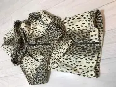 ヒョウ柄パーカー