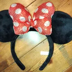 【限定価格】【美品】【即購入OK】ミニーマウス カチューシャ 赤い水玉リボン②