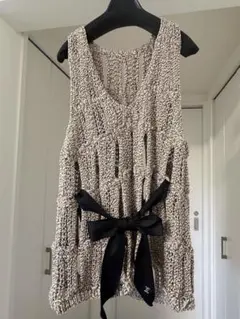 MARIシャネルの レース 花柄 タンクトップ ベージュ MARI様専用シャネルの レース 花柄 タンクトップ ベージュ - メルカリ