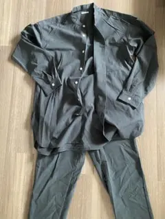 ジーユー　セットアップ