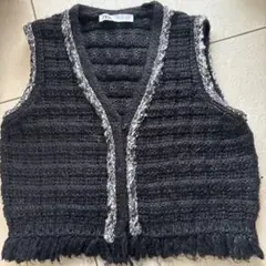ZARA フリンジ付き黒ニットベスト ジレSサイズ