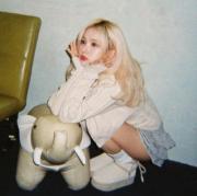 Gfriend サイン入りポスター GoGoGfriend - メルカリ 