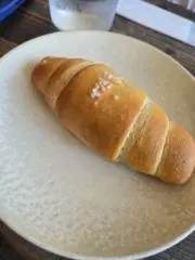 塩バターパンの画像