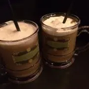 Cr
