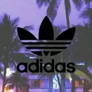 アディダス
