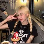 ✩