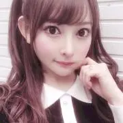 R❤︎の画像