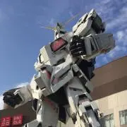 炭素