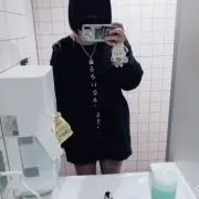 幽霊屋敷の遺品 【呪われた絵】【呪物】 曰く付き - メルカリ