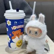 ラブブの画像