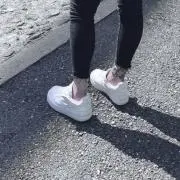 み