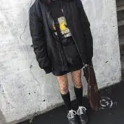 Si